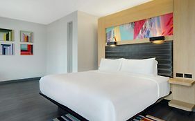 Aloft Oklahoma City Downtown - Bricktown